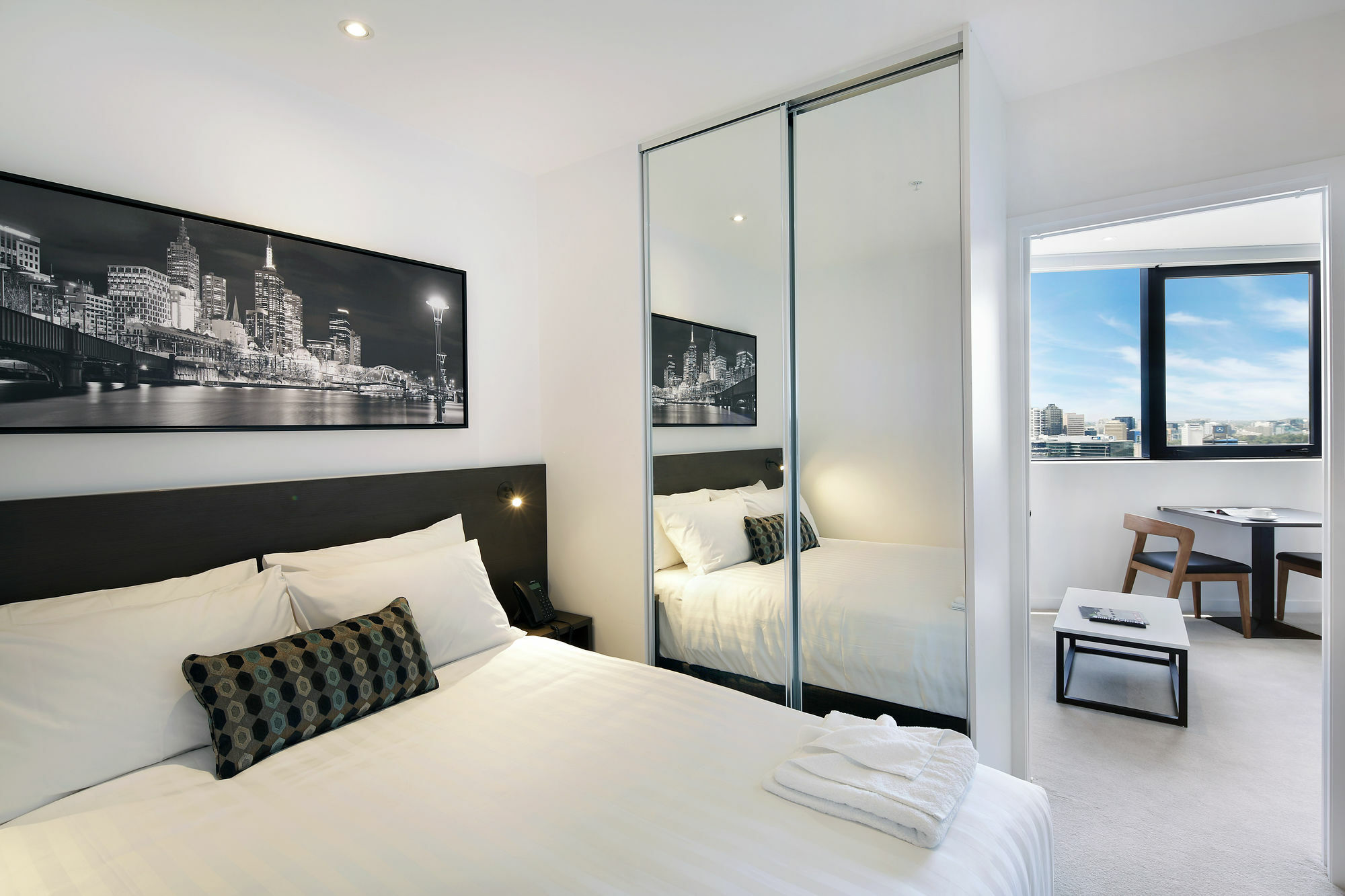 Experience Bella Hotel Apartments Melbourne Dış mekan fotoğraf